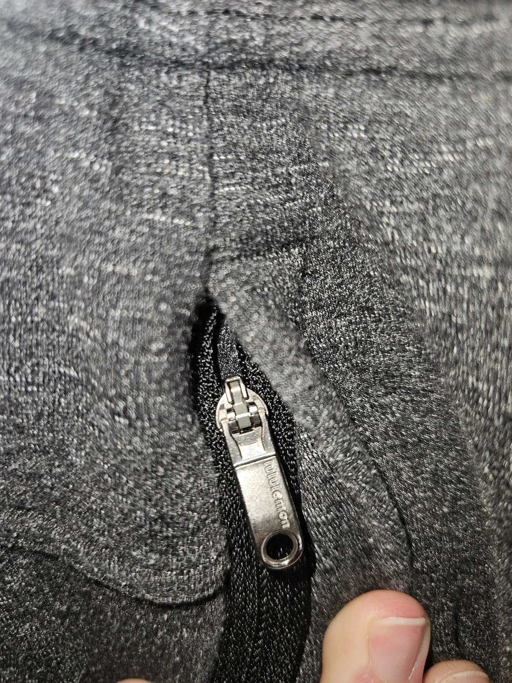 Lululemon Shorts Men's Small Charcoal Gray Knit Drawstring 10 Inch Inseam